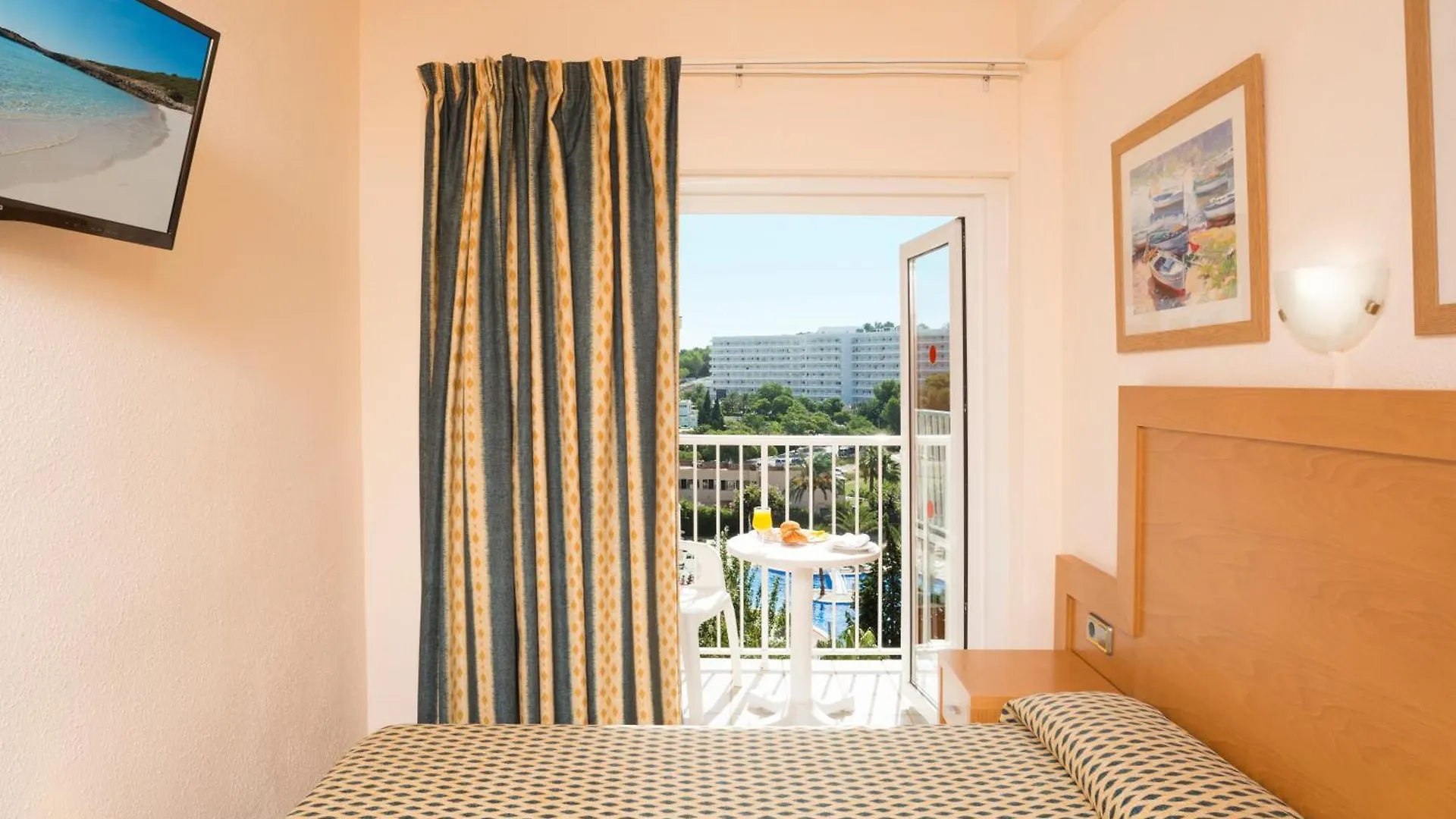Hotel Hsm Don Juan Magaluf  España